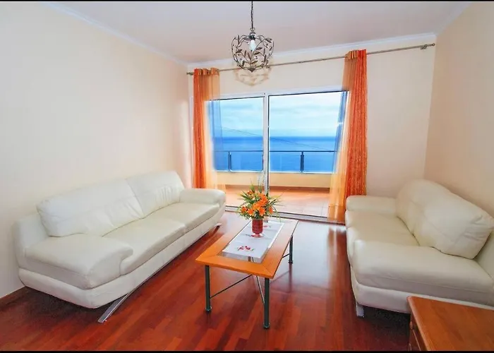 Benoni House By Madeira Island פונטה דו סול